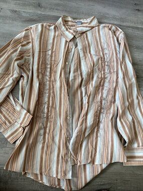 Men's Casual Striped Button-Down Shirt in Beige and Brown